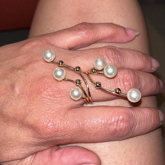 SOLD ! GORGEOUS Pearl Twine Ajustable Statement Ring - Picture 3 of 4